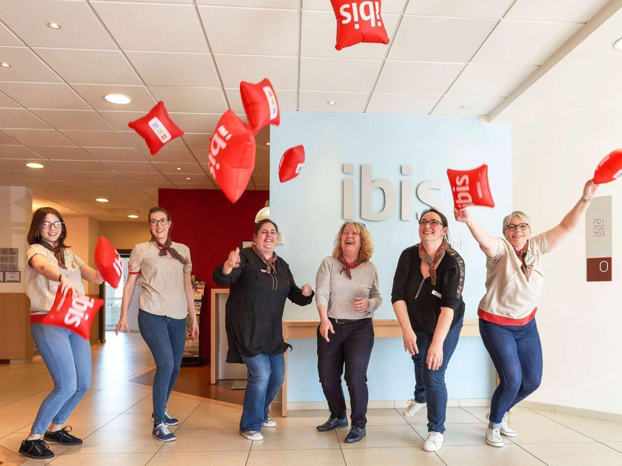 Ibis Cholet Hotel Ngoại thất bức ảnh